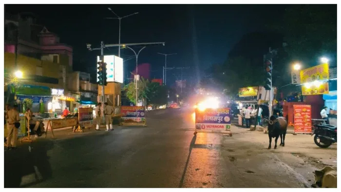 नवरात्र में अंधेरे का साया, जिम्मेदार बेखबर और जनता परेशान! बिलासपुर निगम के दावों की खुली पोल, श्रद्धालुओं की राह में रोशनी का संकट