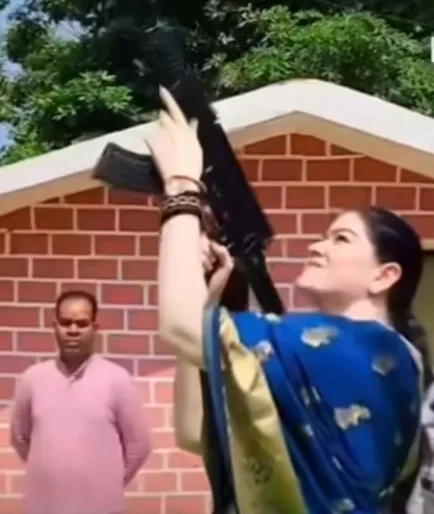 AK-47 फायरिंग विवाद में IPS अंकिता शर्मा को नोटिस, पुलिस मुख्यालय ने मांगा जवाब; जांच के बाद तय होगी आगे की कार्रवाई