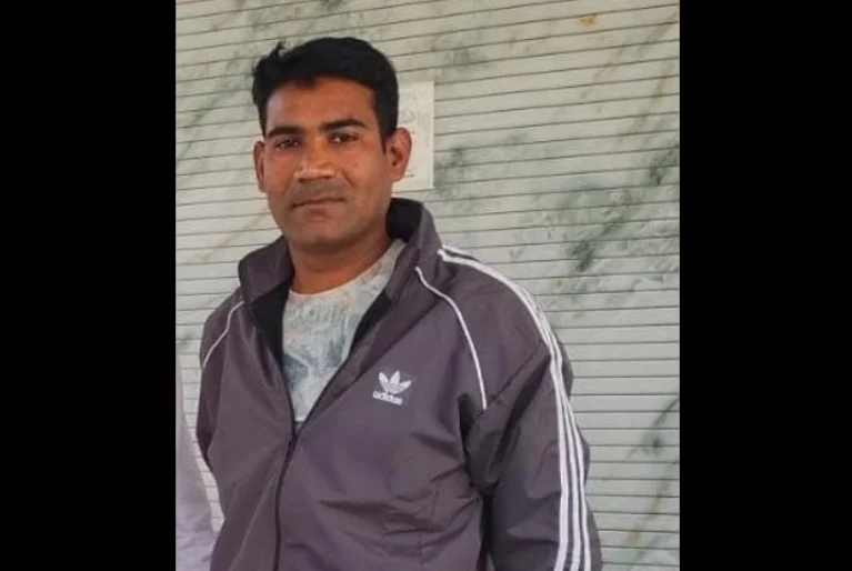  जिस कंट्रोल रूम से मिलती है सुरक्षा, वहीं आरक्षक की मौत… ड्यूटी के दौरान जवान ने उठाया कदम, पुलिस प्रशासन की कार्यप्रणाली पर गंभीर सवाल